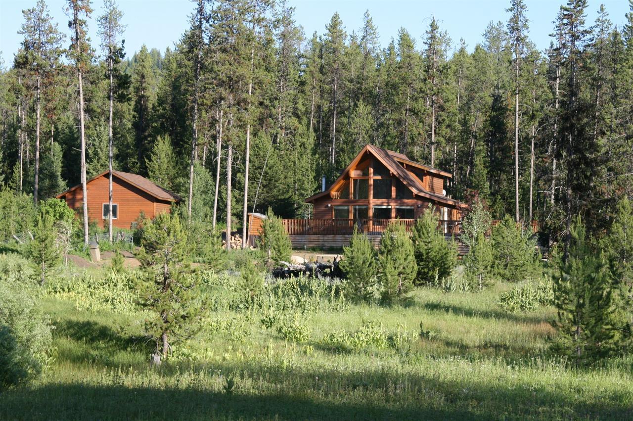 Bear Creek Lodge Маккол Екстериор снимка